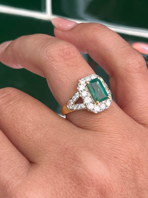 Emerald and Diamond Ring in 18ct Yellow Gold