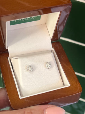 Oval Diamond Studs in 18ct white gold