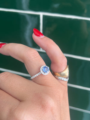 Ceylon Sapphire and Diamond Ring in 18ct White Gold