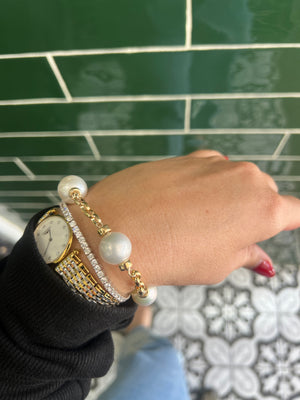 Pearl and Chain Bracelet in Yellow Gold