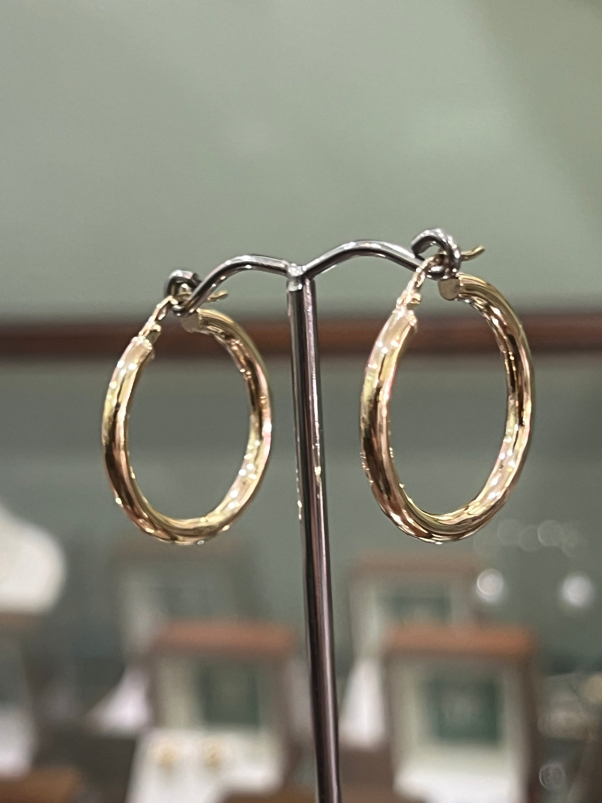 Italian Gold Hoops in 9ct yellow gold 25mm