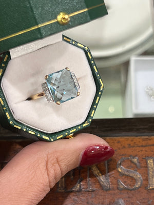 Topaz and Diamond Ring in 9ct Yellow