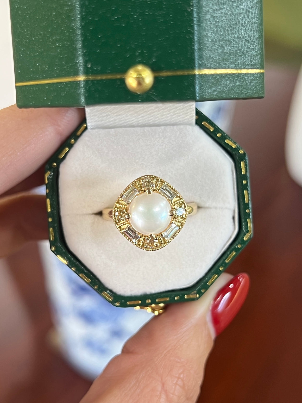 South Sea Pearl and Diamond Ring in 18ct Yellow Gold