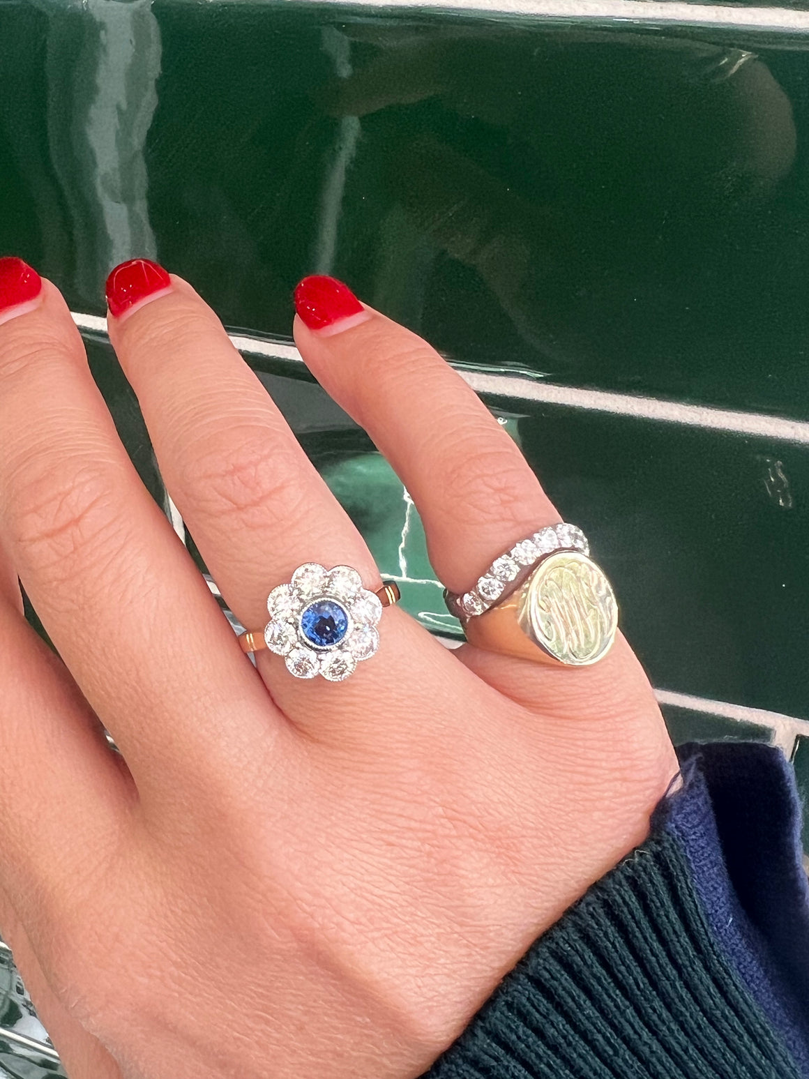 Sapphire and Diamond Daisy Ring in 18ct Gold