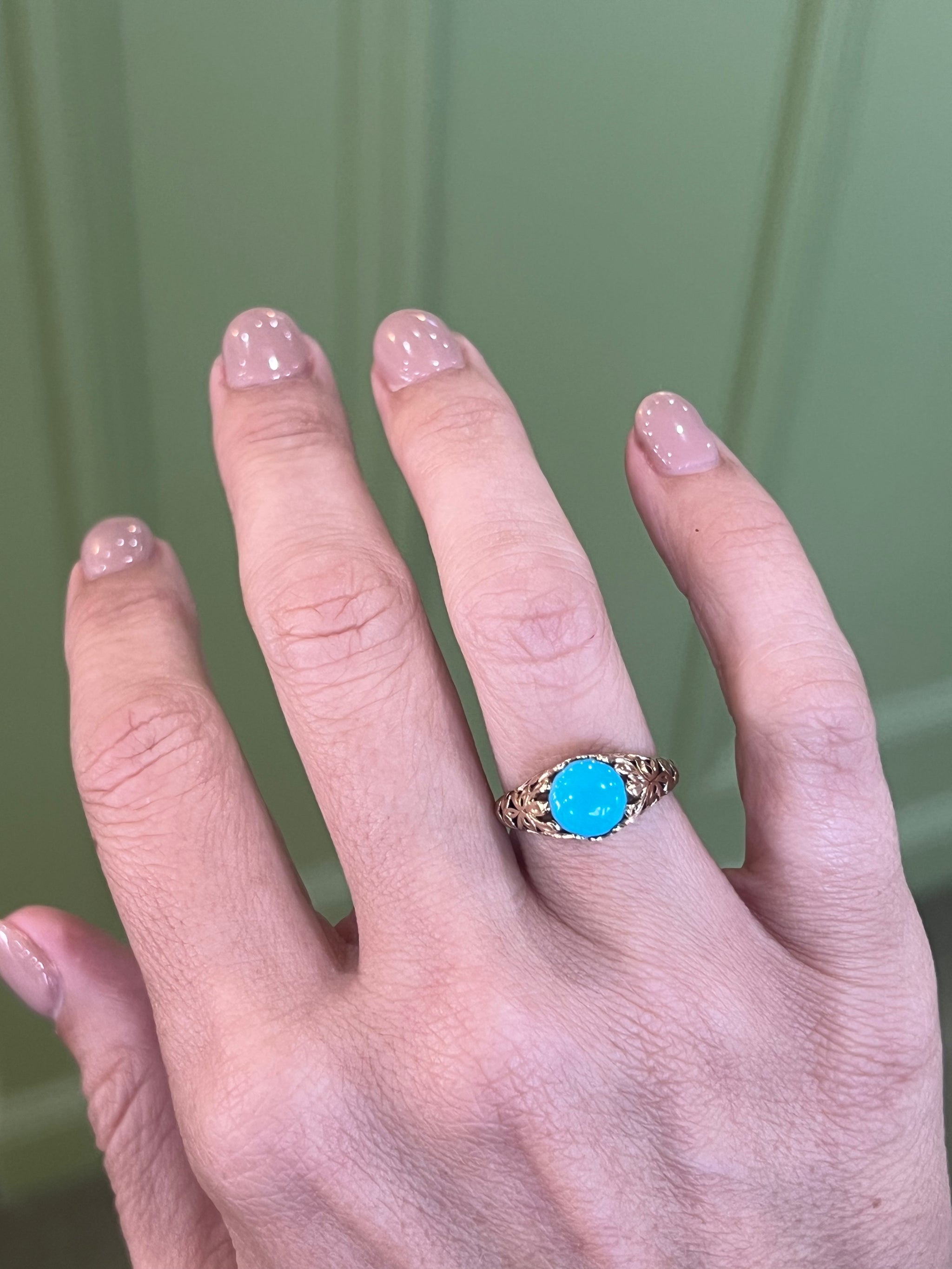 Turquoise Ring in 9ct Yellow Gold