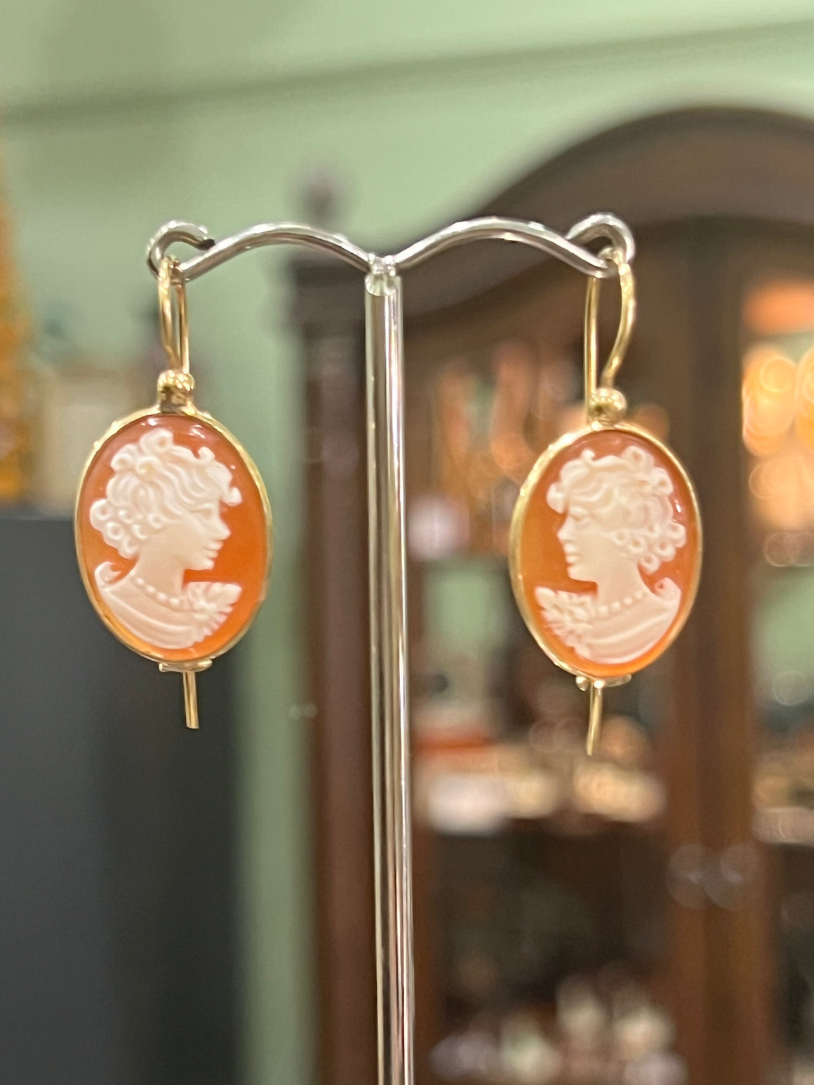 Small Lady Profile Cameo Earrings