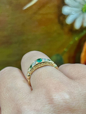Emerald and Diamond Ring in 9ct Yellow Gold