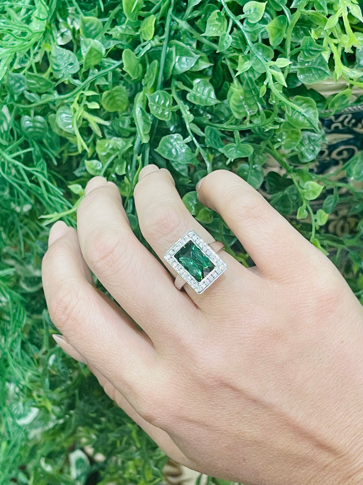 Green Tourmaline and Diamond Ring in 18ct White Gold